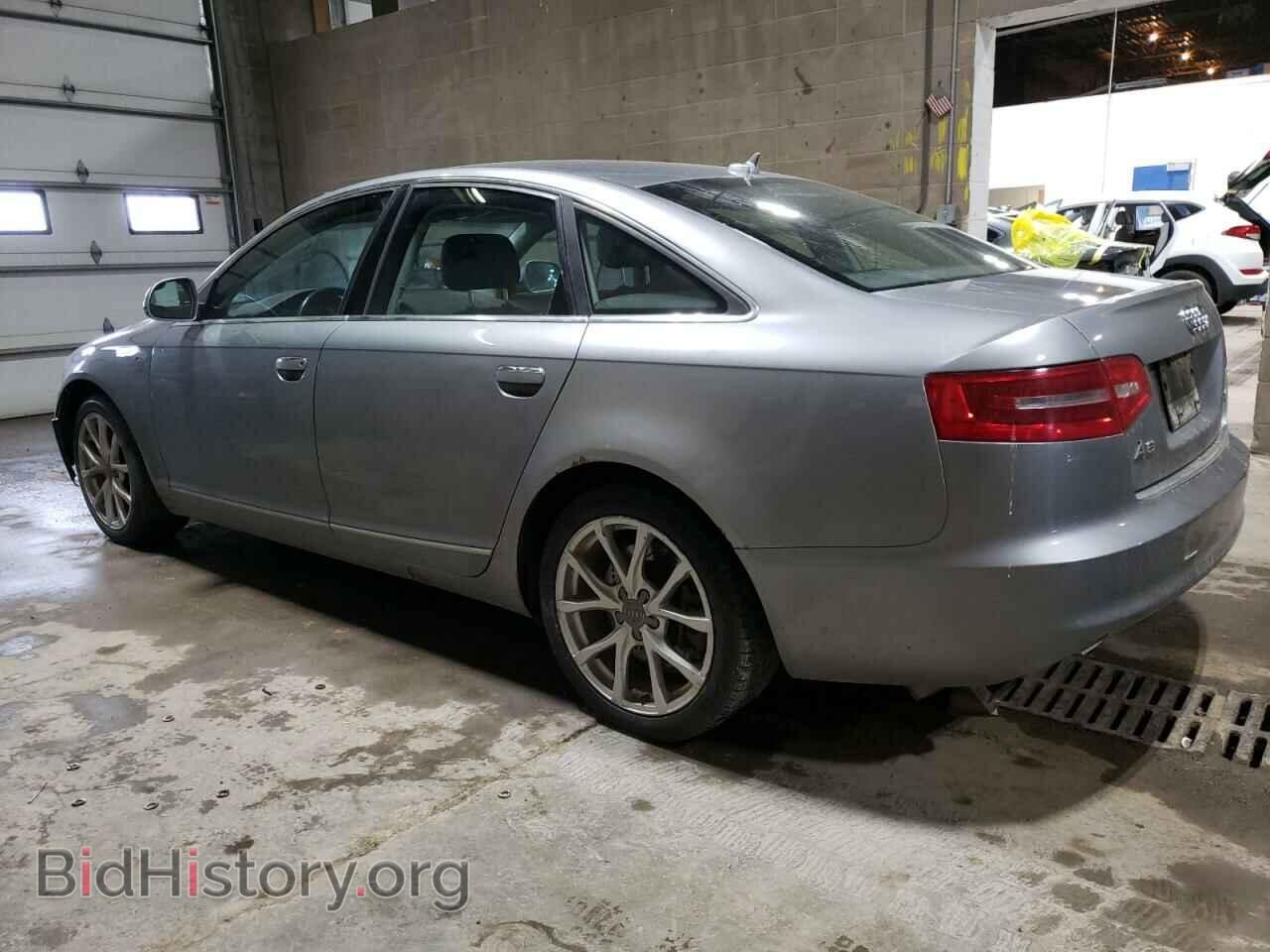 2010 AUDI A6 - VIN: WAUFGAFB3AN046492 - Фото 2