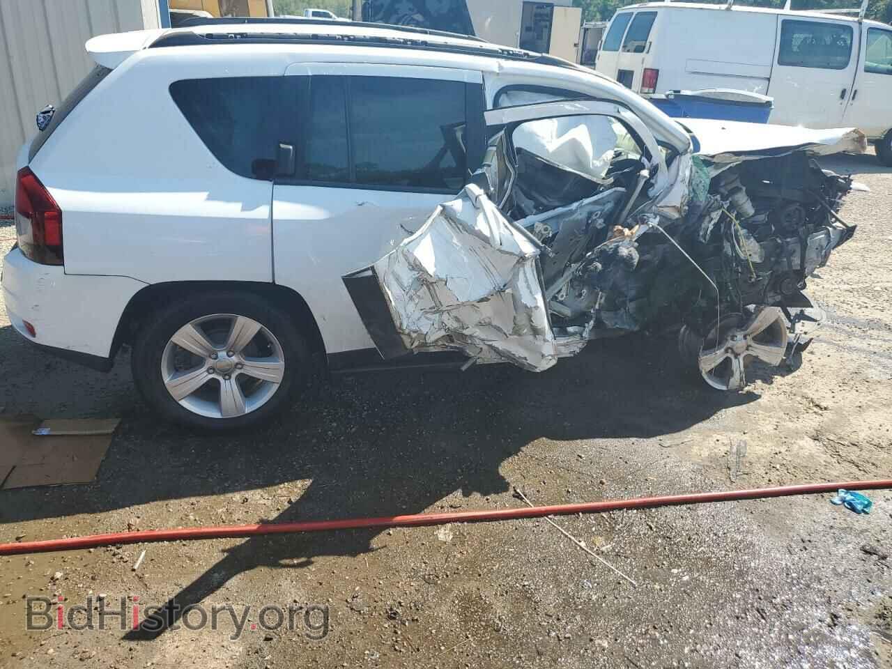 2015 JEEP COMPASS - VIN: 1C4NJCEB8FD400162 - Photo 3