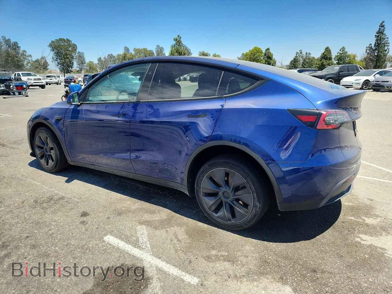 2024 TESLA MODEL Y - VIN: 7SAYGDEE1RF131241 - Photo 2