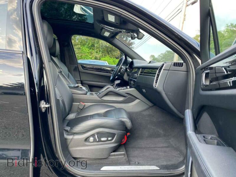 2019 Porsche CAYENNE (VIN WP1AA2AYXKDA14970) — фото 5 из 11