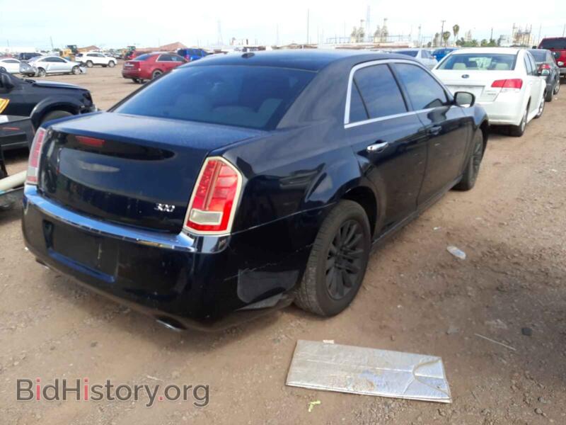 2012 Chrysler 300 (VIN 2C3CCAAG9CH138386) — фото 4 из 10