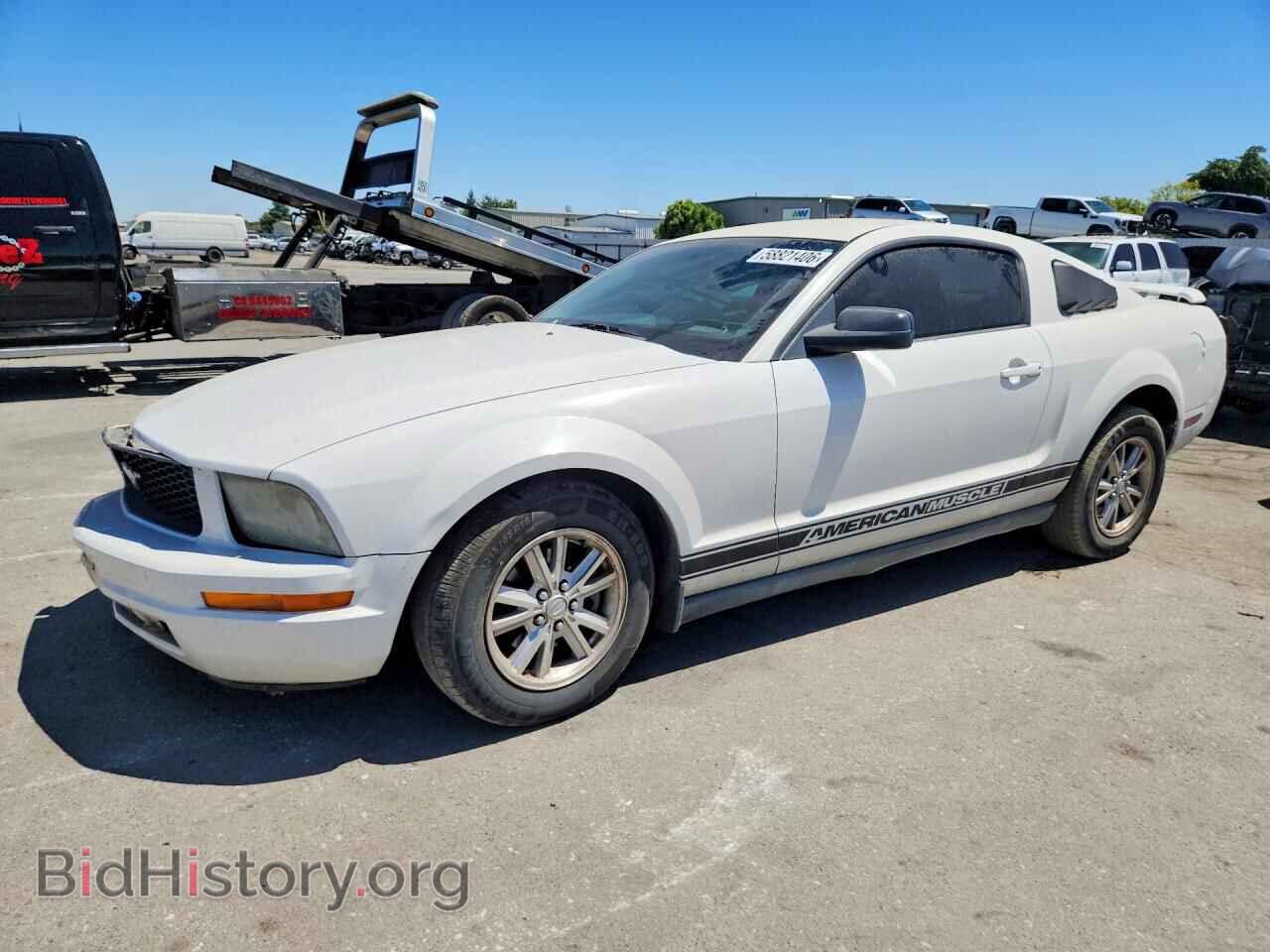 Photo 1ZVFT80N875299727 - FORD MUSTANG 2007