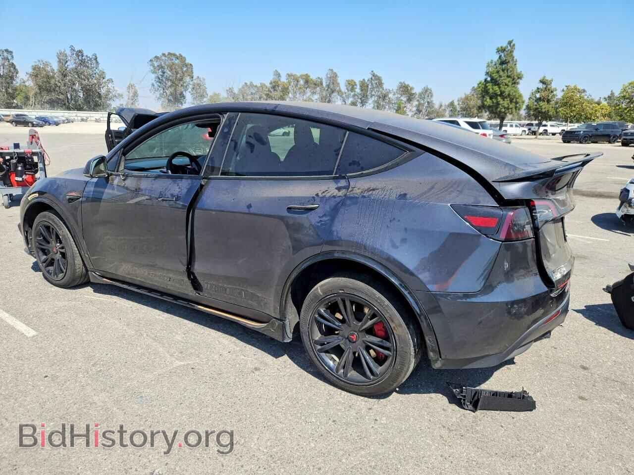 2024 TESLA MODEL Y - VIN: 7SAYGAEE0RF059222 - Фото 2