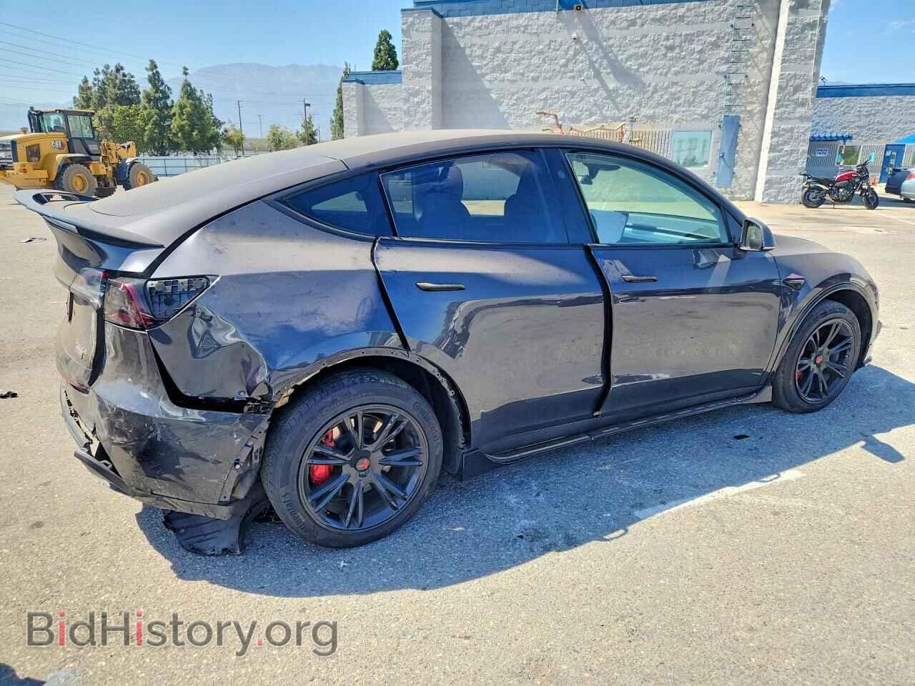 2024 TESLA MODEL Y - VIN: 7SAYGAEE0RF059222 - Фото 3