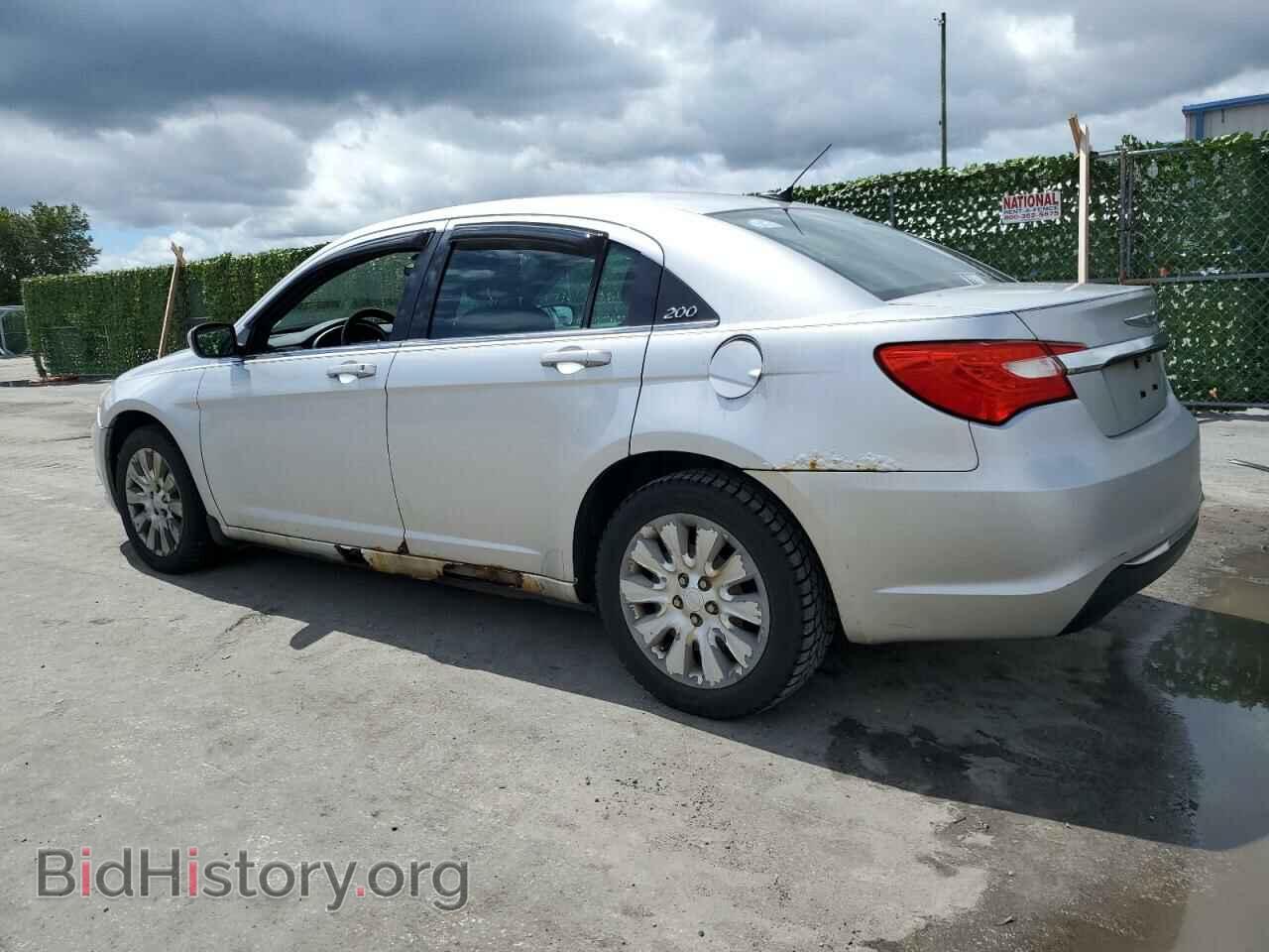 2012 CHRYSLER 200 - VIN: 1C3CCBAB0CN172296 - Фото 2