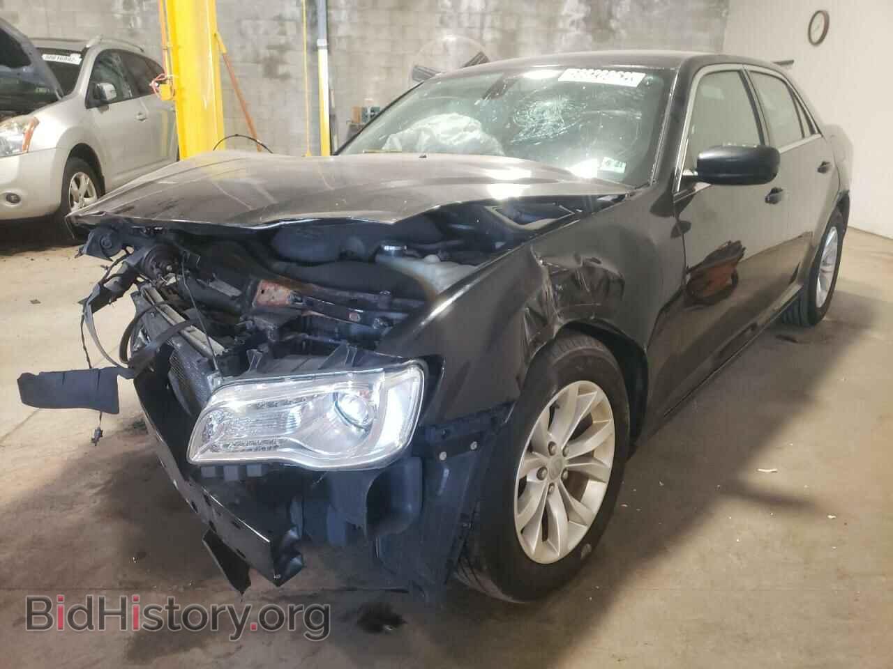 2016 CHRYSLER 300 - VIN: 2C3CCAAG5GH268610 - Фото 2