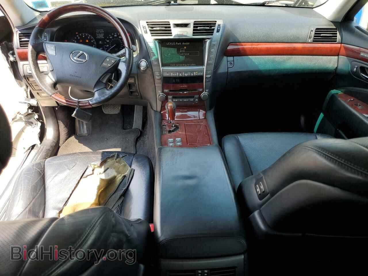 2009 LEXUS LS460 - VIN: JTHCL46F795000678 - Photo 8