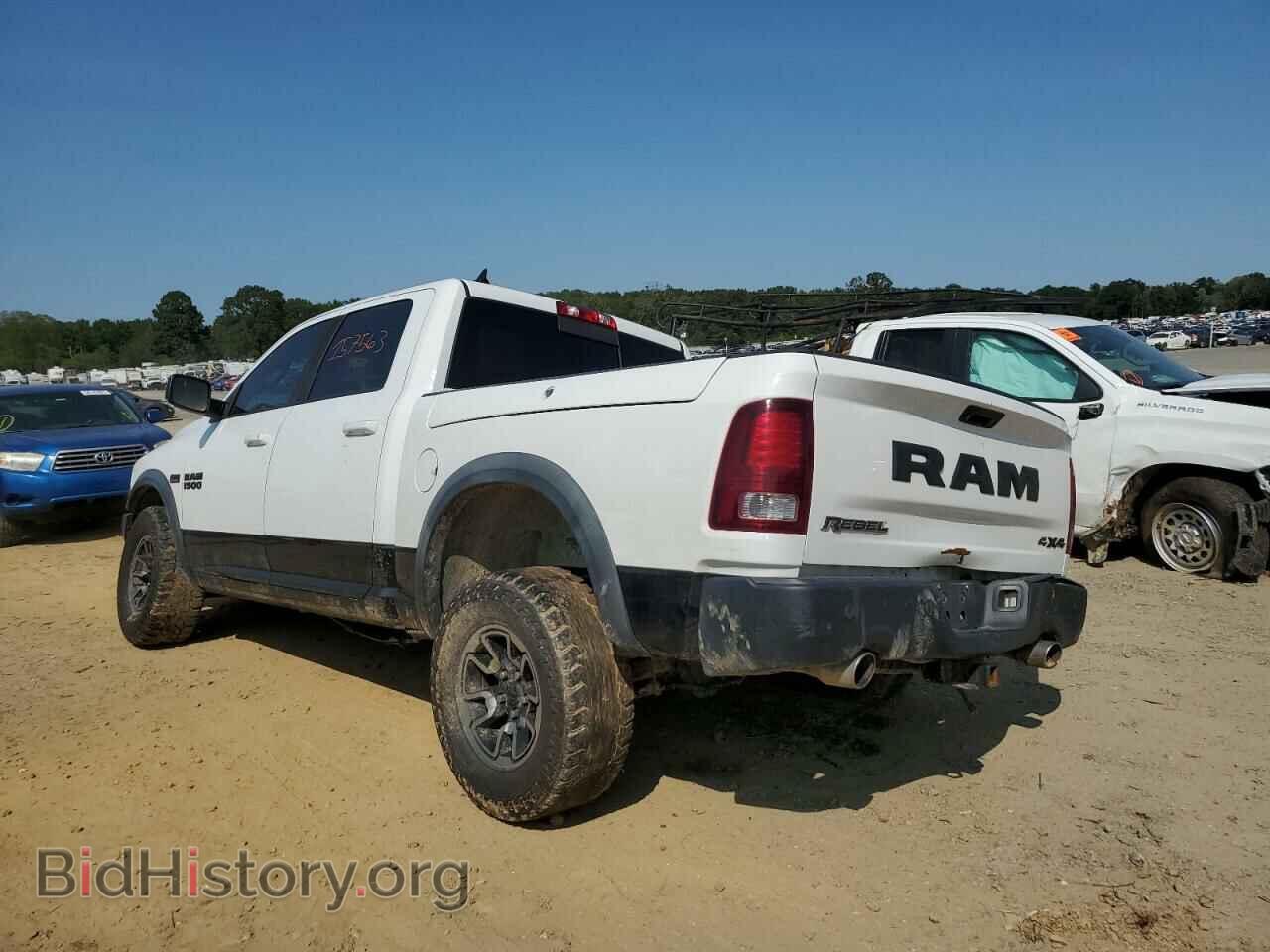 2015 RAM 1500 - VIN: 1C6RR7YT8FS785571 - Фото 3