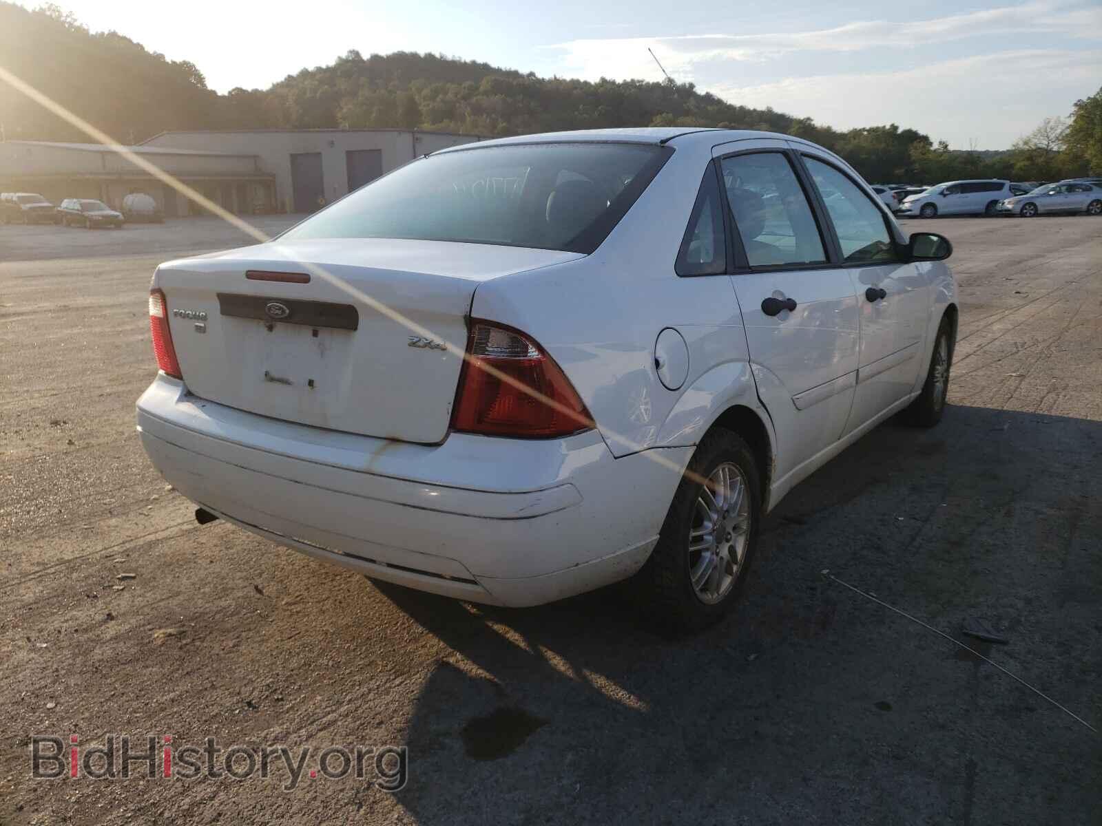 2006 FORD FOCUS - VIN: 1FAFP34N76W236928 - Фото 4