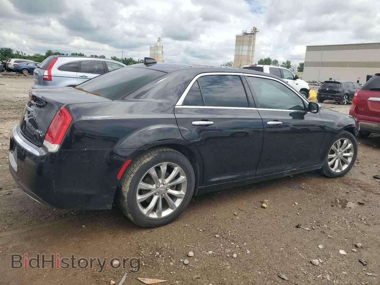 2017 CHRYSLER 300 - VIN: 2C3CCAKG8HH566679 - Фото 3