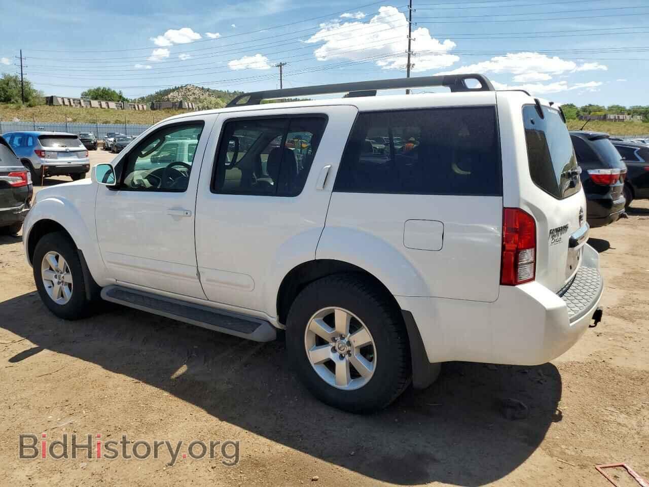2011 NISSAN PATHFINDER - VIN: 5N1AR1NB7BC627950 - Фото 2