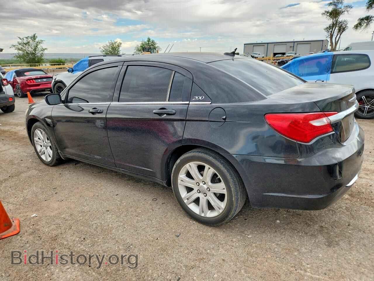 2013 CHRYSLER 200 - VIN: 1C3CCBBB4DN592904 - Фото 2
