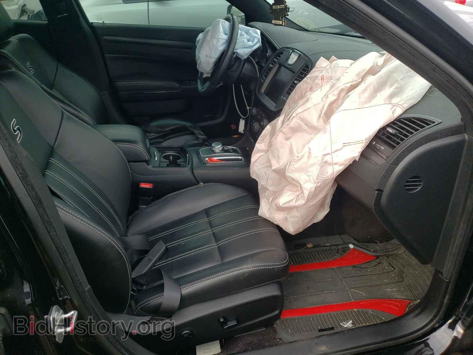 2016 CHRYSLER 300 - VIN: 2C3CCABG4GH310960 - Фото 5