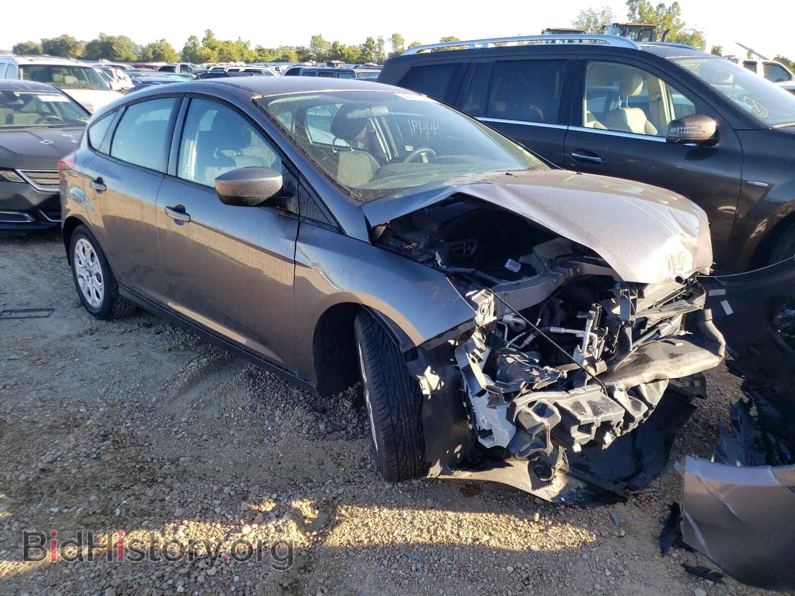 Photo 1FAHP3K23CL242000 - FORD FOCUS 2012