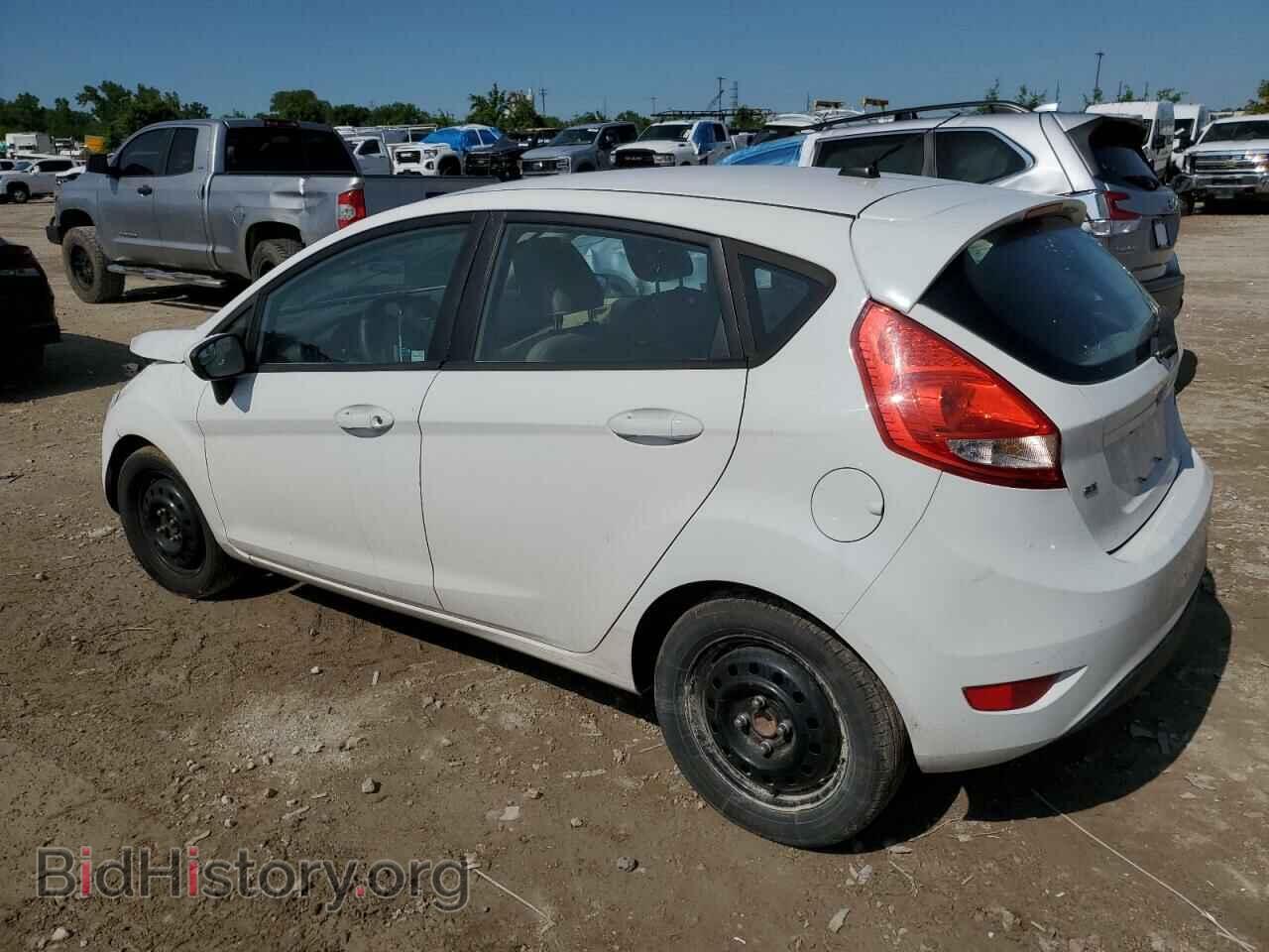 2011 FORD FIESTA - VIN: 3FADP4EJ1BM137556 - Фото 2