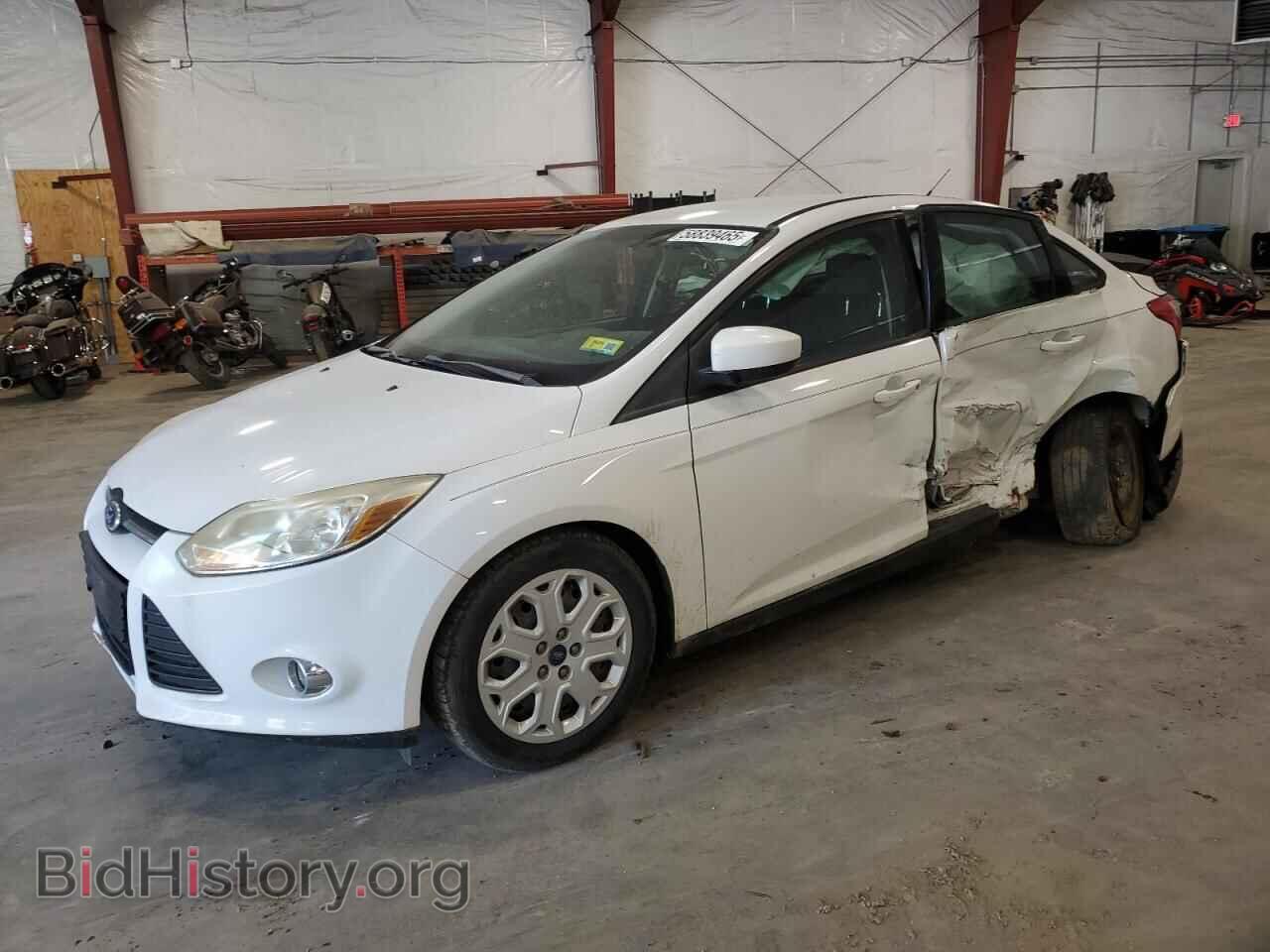 Photo 1FAHP3F21CL179781 - FORD FOCUS 2012