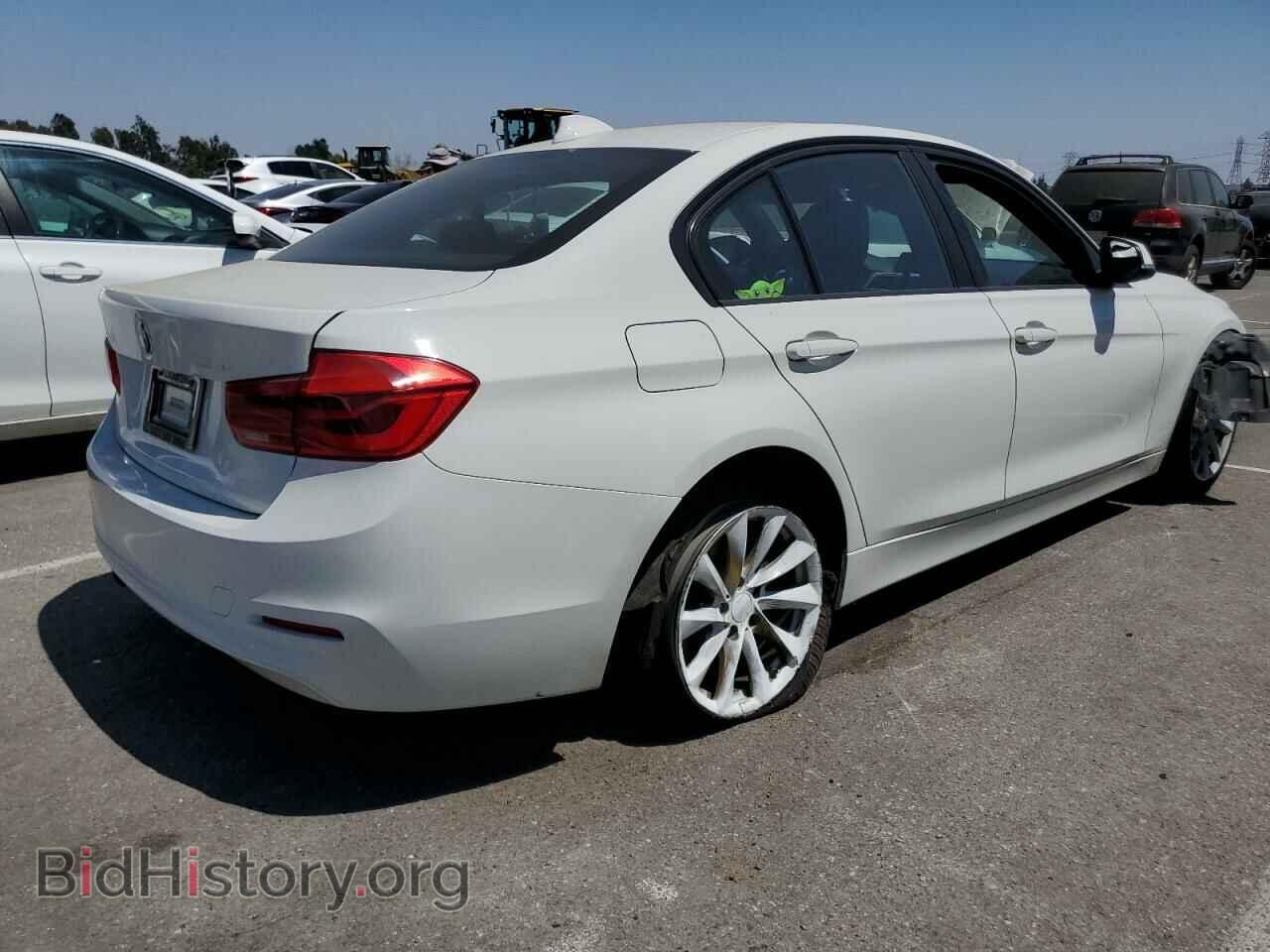 2016 BMW 3 SERIES - VIN: WBA8E5G56GNU21217 - Фото 3
