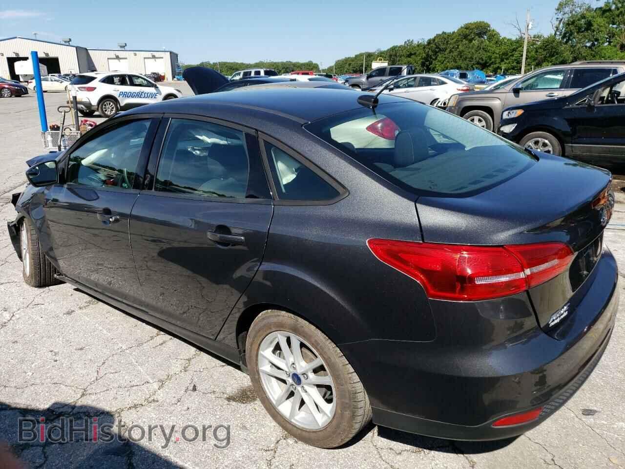 2017 FORD FOCUS - VIN: 1FADP3F25HL229412 - Фото 2