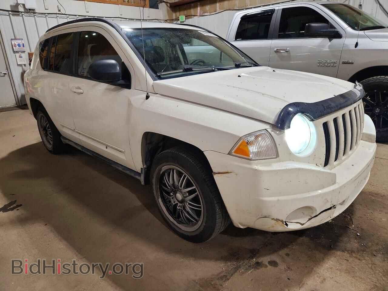 2010 JEEP COMPASS - VIN: 1J4NT4FA8AD506863 - Фото 4