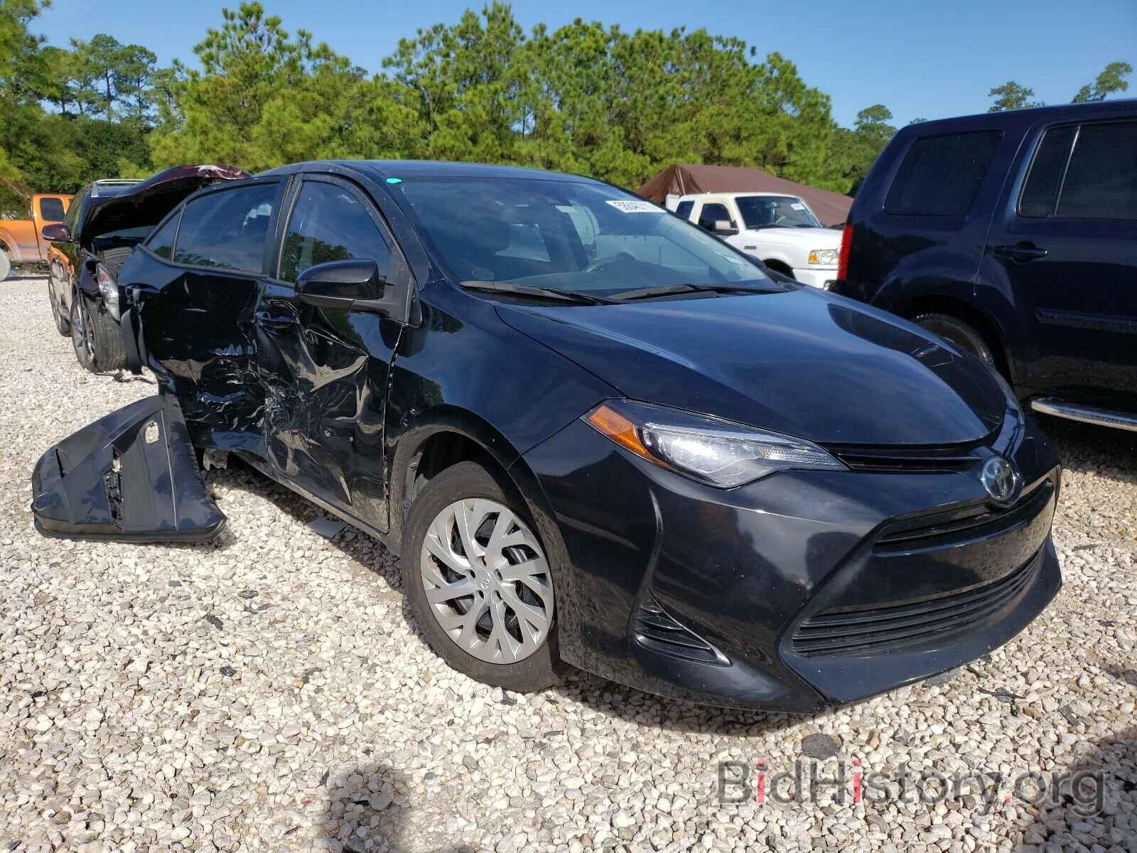 Photo 5YFBURHE4HP693545 - TOYOTA COROLLA 2017