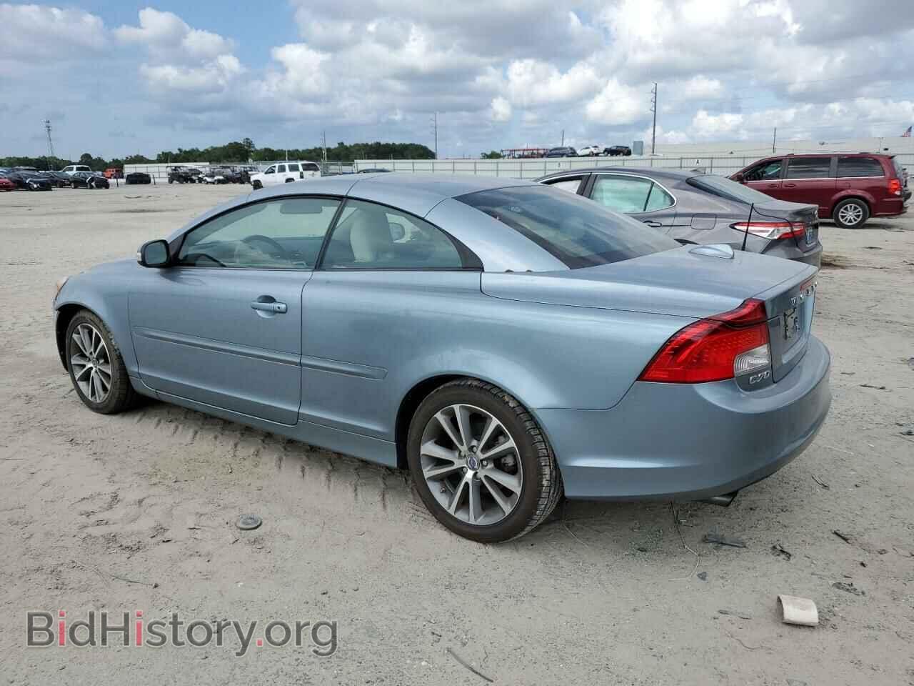 2013 VOLVO C70 - VIN: YV1672MC5DJ137886 - Фото 2