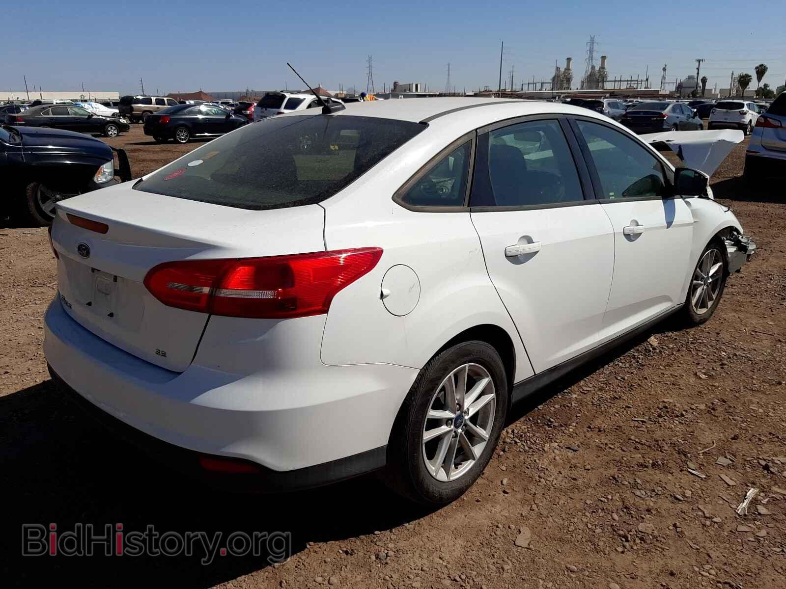 2017 FORD FOCUS - VIN: 1FADP3F26HL246476 - Photo 4