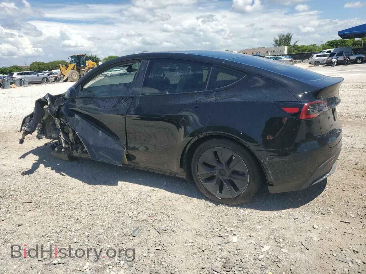 2025 TESLA MODEL Y - VIN: 7SAYGDED9SA373723 - Фото 2