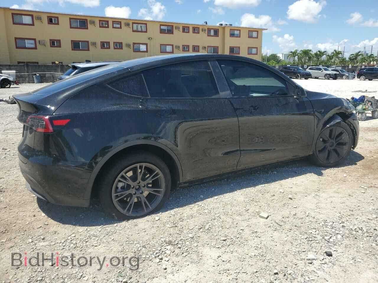 2025 TESLA MODEL Y - VIN: 7SAYGDED9SA373723 - Фото 3