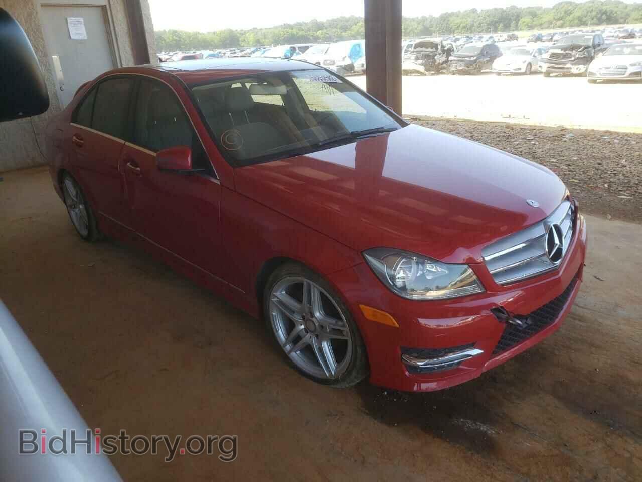 Photo WDDGF4HB7DA852376 - MERCEDES-BENZ C-CLASS 2013