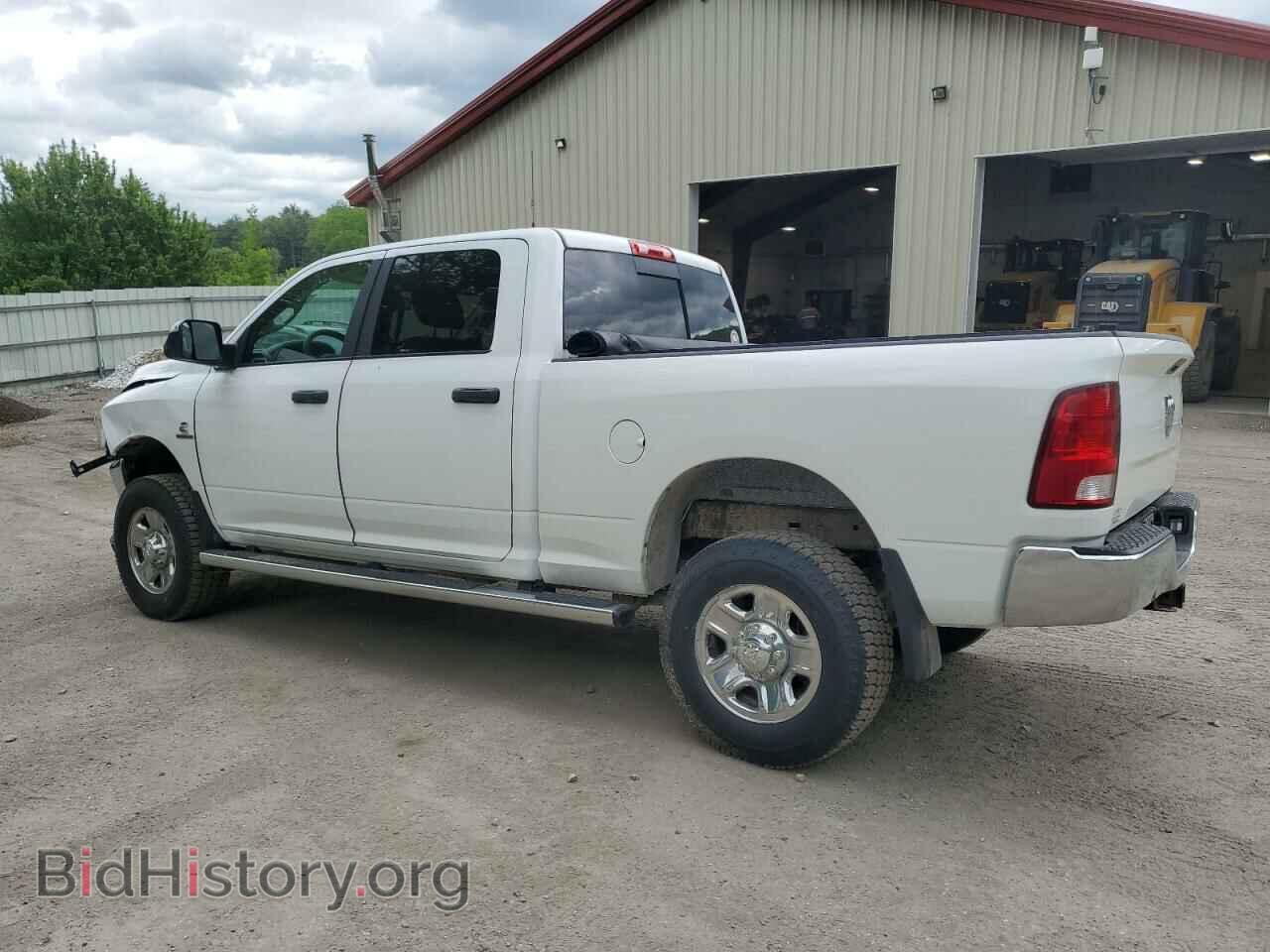 2016 RAM All Models - VIN: 3C6UR5DL1GG307232 - Фото 2