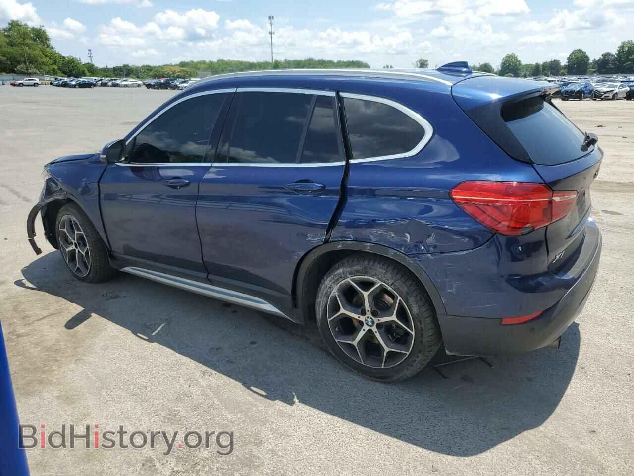 2018 BMW X1 - VIN: WBXHT3C36J3H30843 - Фото 2