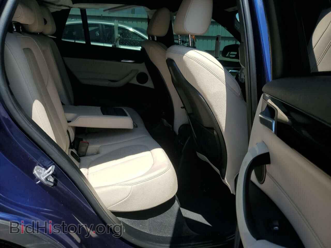 2018 BMW X1 - VIN: WBXHT3C36J3H30843 - Фото 11
