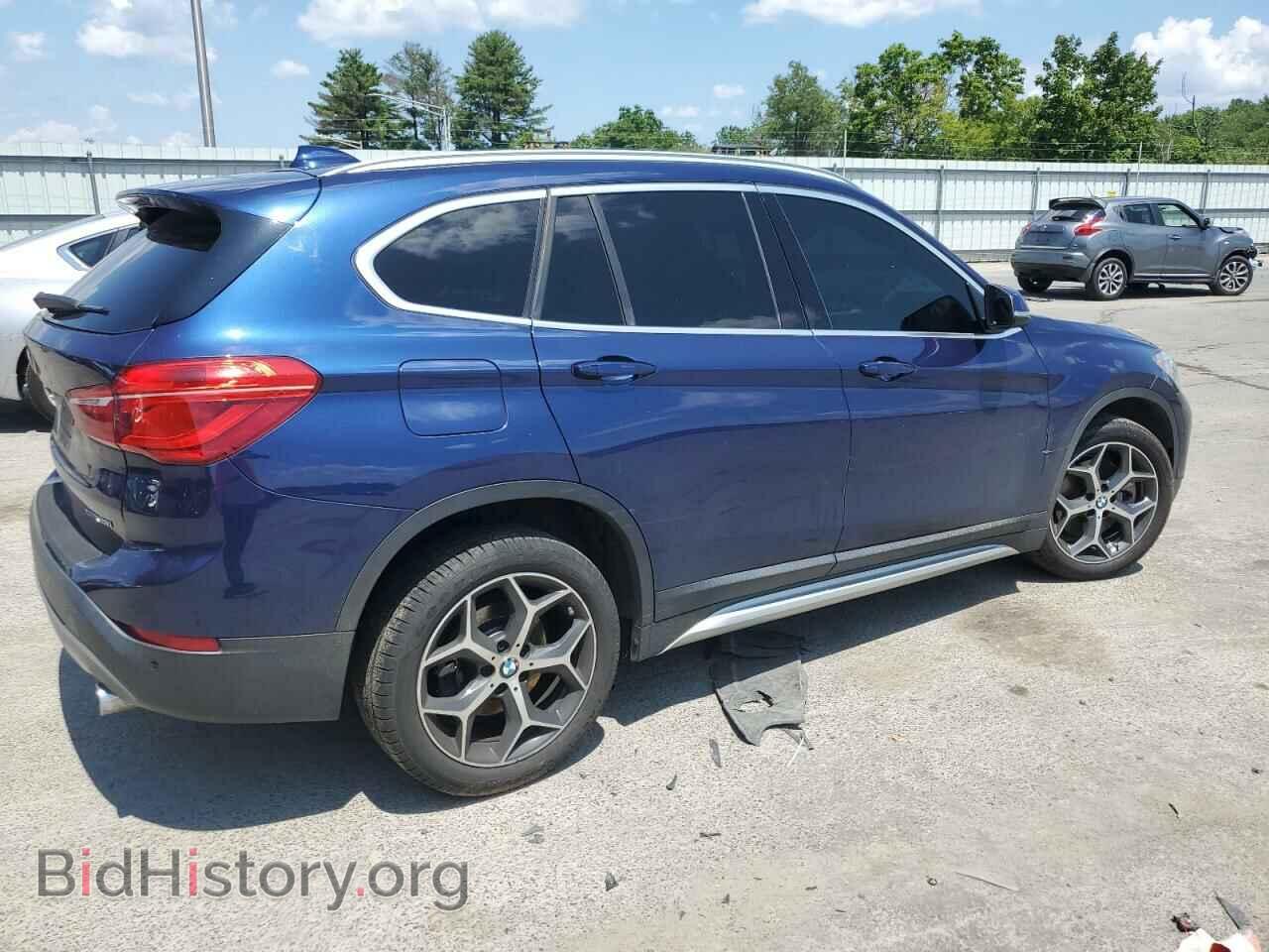2018 BMW X1 - VIN: WBXHT3C36J3H30843 - Фото 3