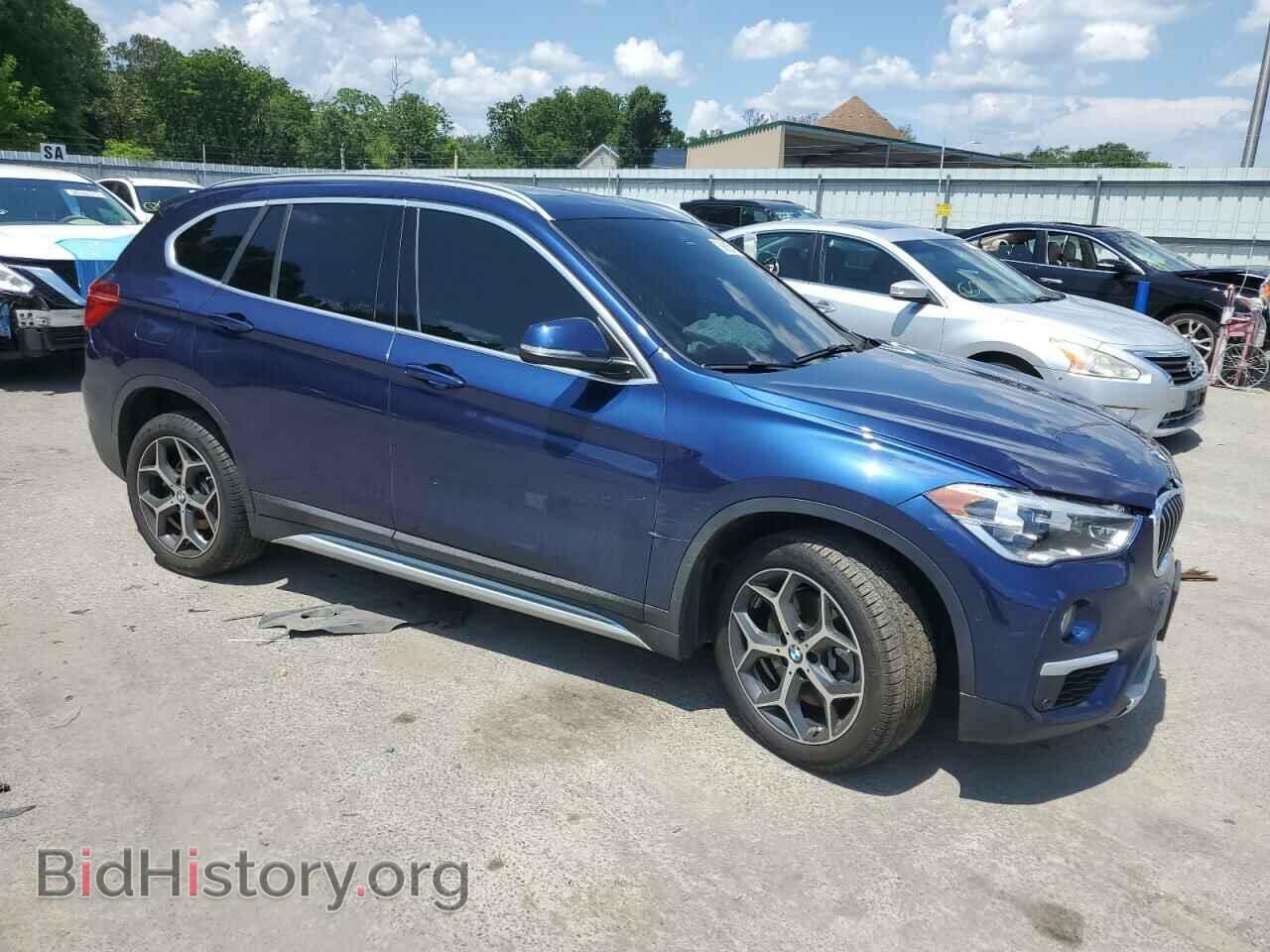 2018 BMW X1 - VIN: WBXHT3C36J3H30843 - Фото 4