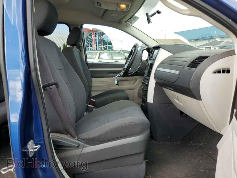 2010 Dodge CARAVAN (VIN 2D4RN4DE6AR255008) — photo 5 of 10