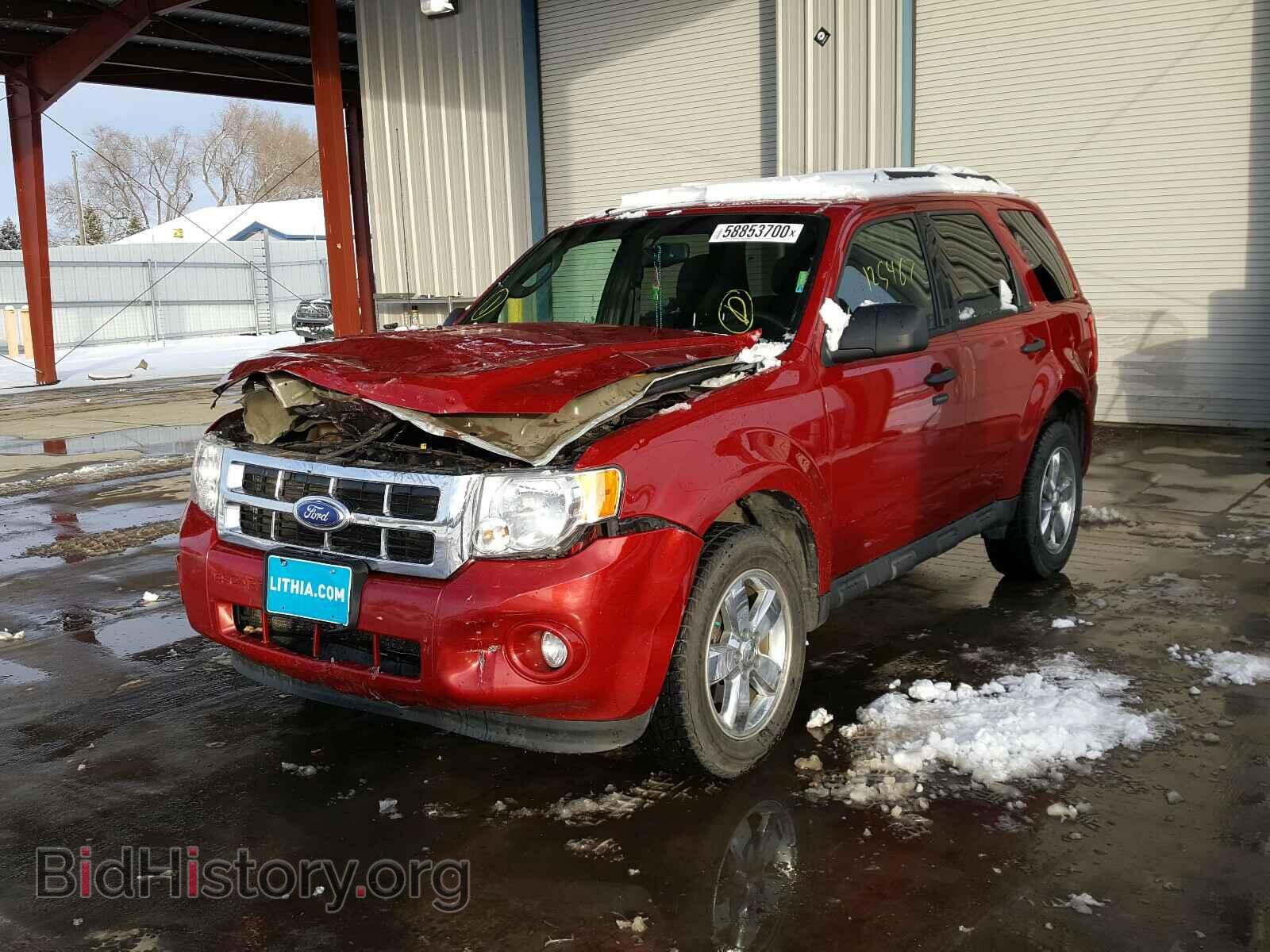 2011 FORD ESCAPE - VIN: 1FMCU0D78BKC25889 - Фото 2
