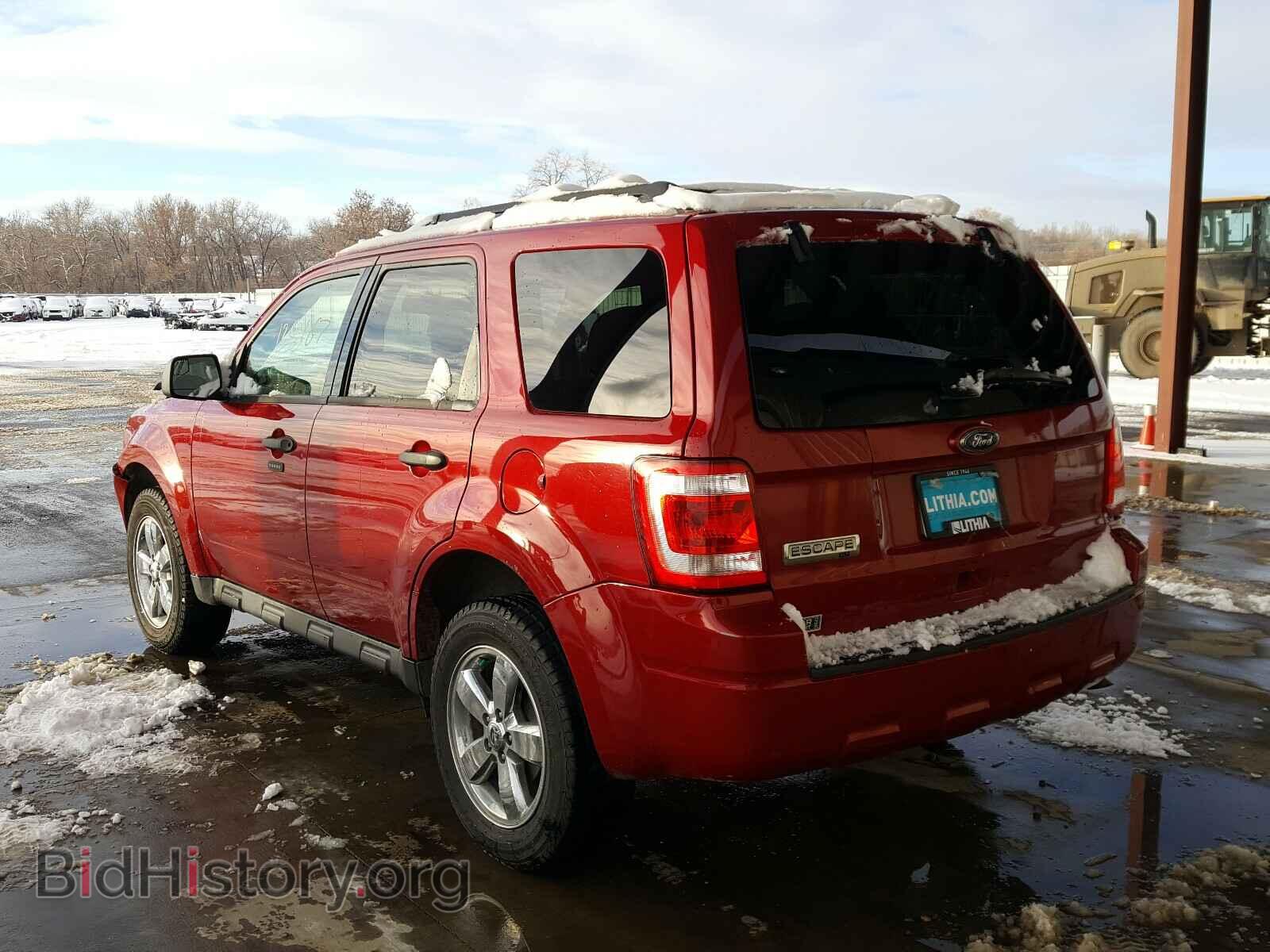 2011 FORD ESCAPE - VIN: 1FMCU0D78BKC25889 - Фото 3
