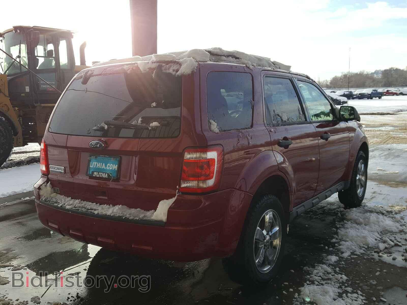 2011 FORD ESCAPE - VIN: 1FMCU0D78BKC25889 - Фото 4