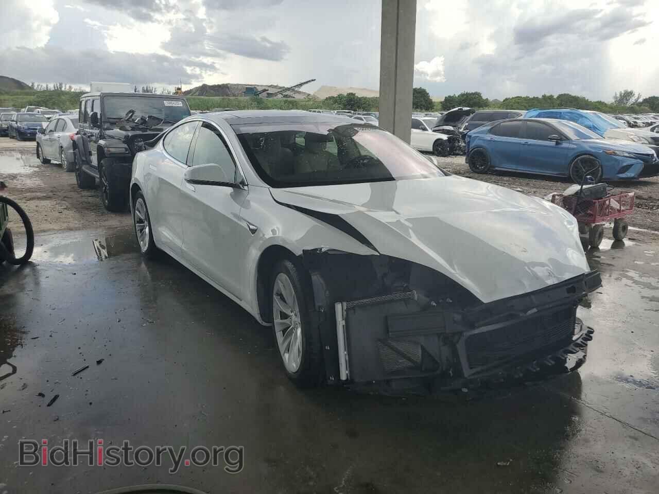 Фотография 5YJSA1E17HF185562 - TESLA MODEL S 2017