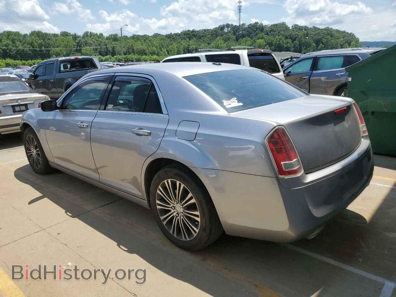 2013 CHRYSLER 300 - VIN: 2C3CCAGT9DH739528 - Фото 2