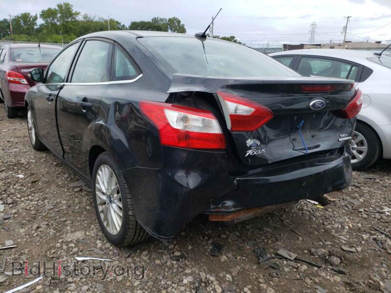 2012 Ford FOCUS (VIN 1FAHP3H23CL451423) — photo 3 of 10
