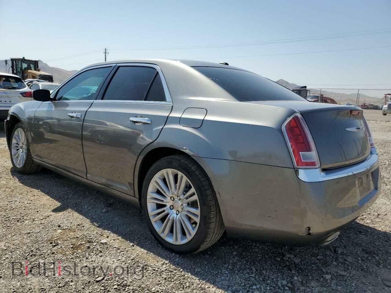 2011 CHRYSLER 300 - VIN: 2C3CA5CG3BH580010 - Фото 2