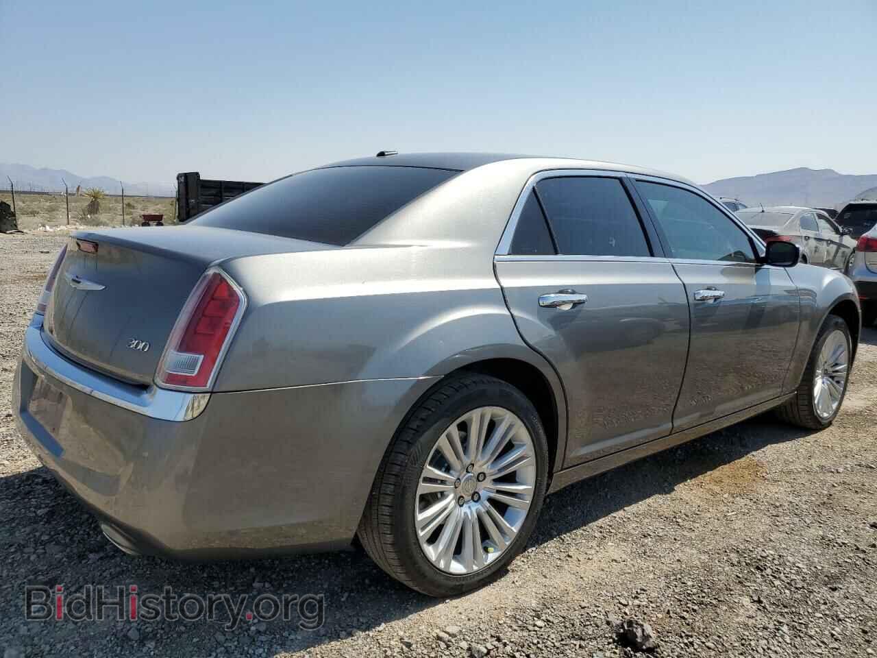 2011 CHRYSLER 300 - VIN: 2C3CA5CG3BH580010 - Фото 3