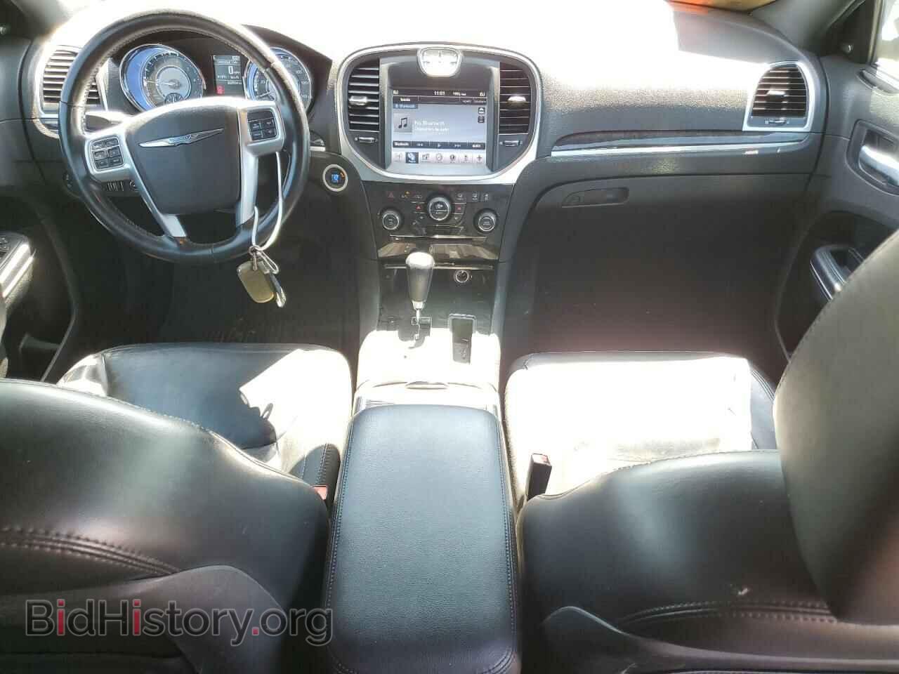 2011 CHRYSLER 300 - VIN: 2C3CA5CG3BH580010 - Фото 8