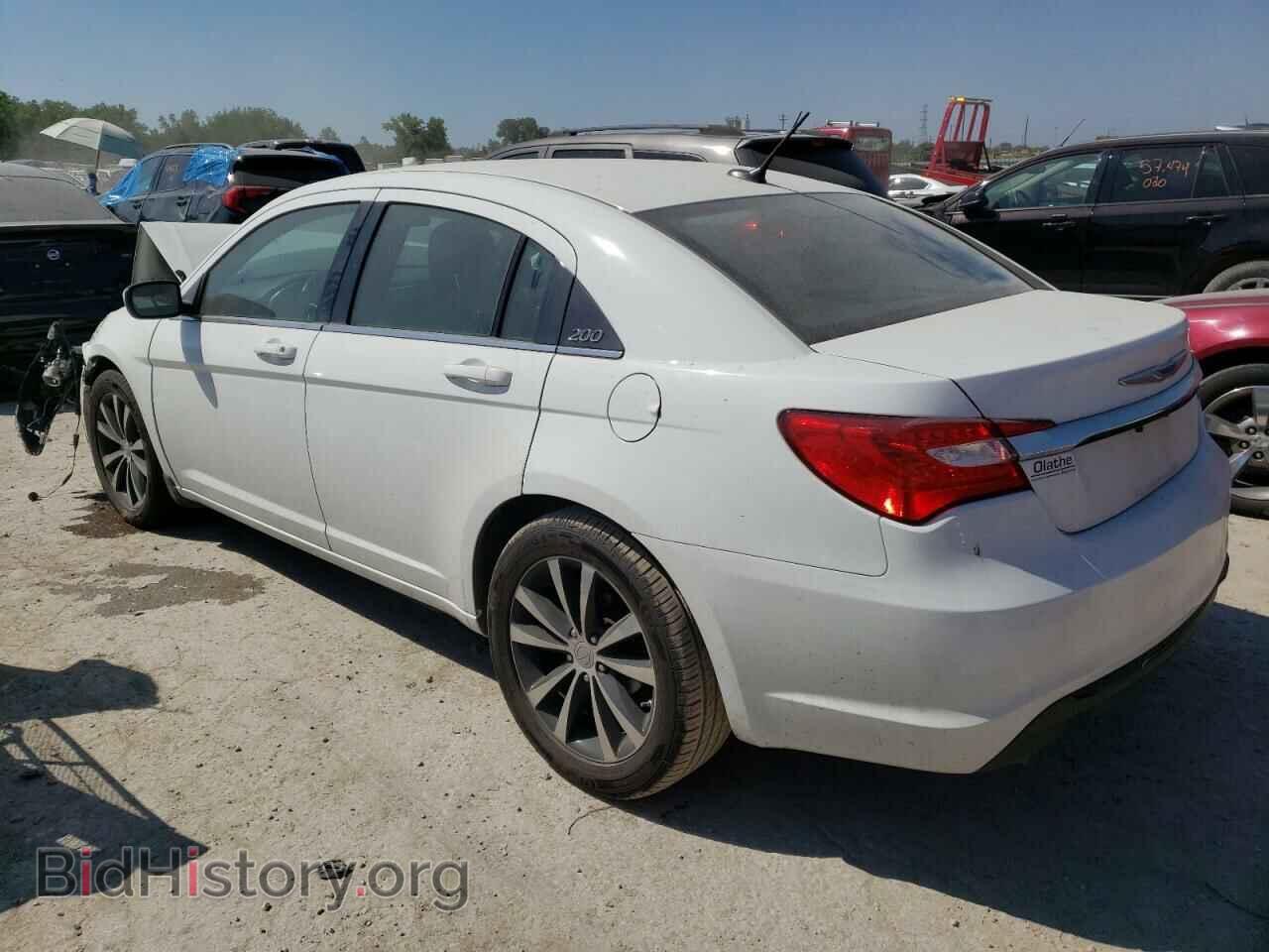 2013 CHRYSLER 200 - VIN: 1C3CCBBG2DN720018 - Фото 3