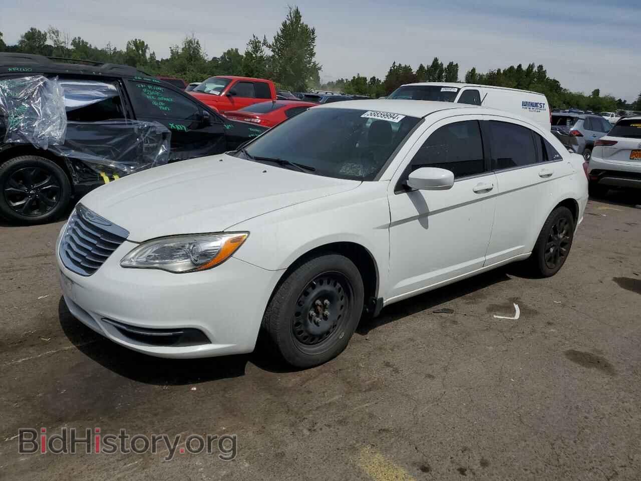 Photo 1C3BC4FB7BN560656 - CHRYSLER 200 2011