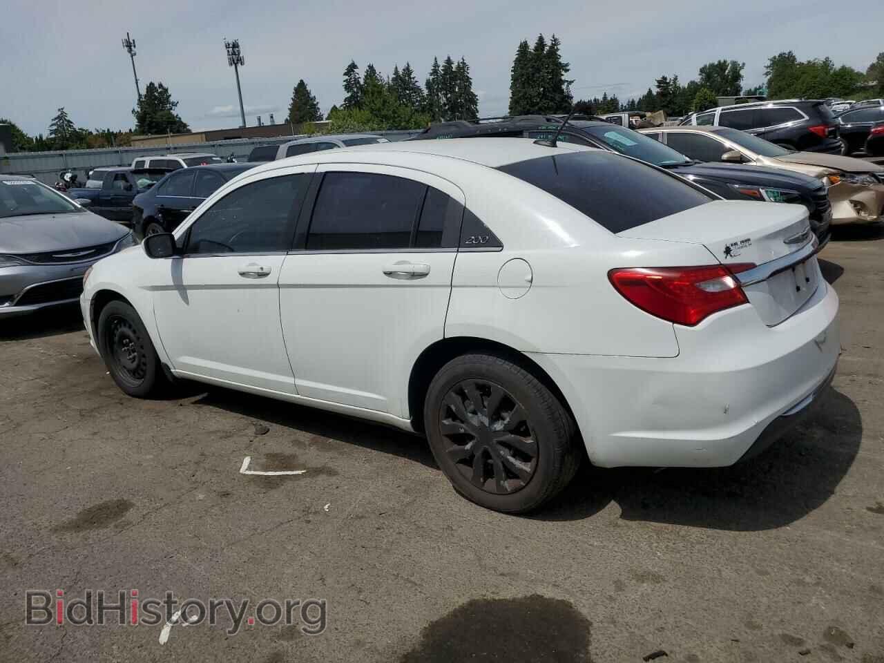 2011 CHRYSLER 200 - VIN: 1C3BC4FB7BN560656 - Фото 2