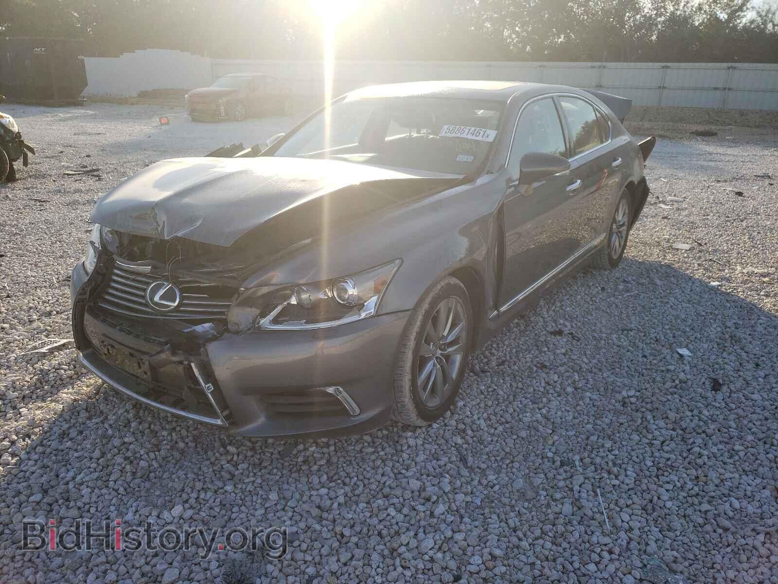 2016 LEXUS LS460 - VIN: JTHBL5EF8G5139444 - Фото 2
