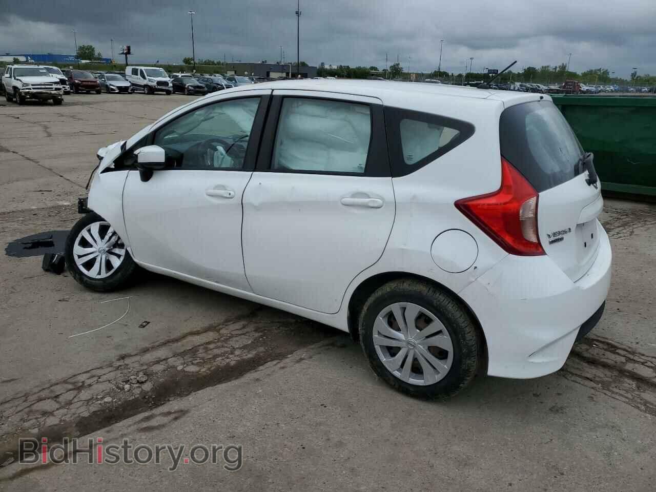 2019 NISSAN VERSA - VIN: 3N1CE2CP0KL366150 - Фото 2