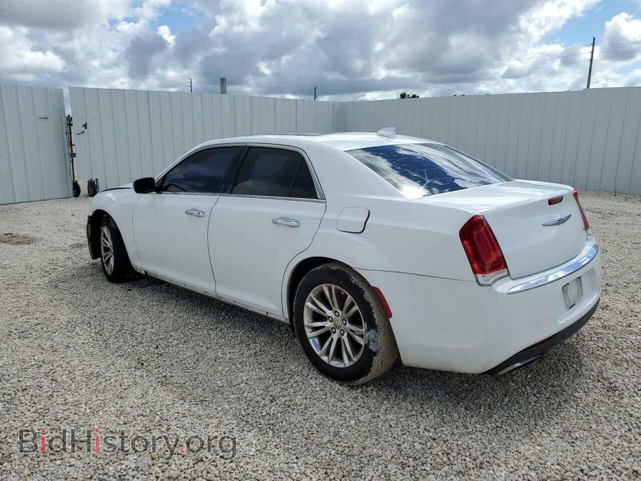 2015 CHRYSLER 300 - VIN: 2C3CCAEG2FH755580 - Фото 2